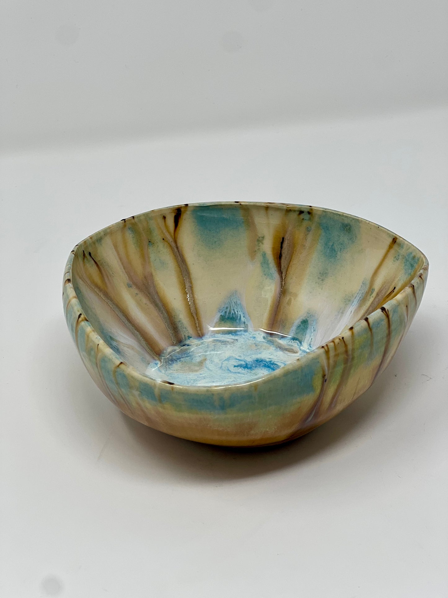 Small 3 sided bowl